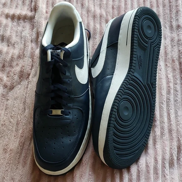 NIKE Air force 1 Men's Sneakers ..only used for photo shoot